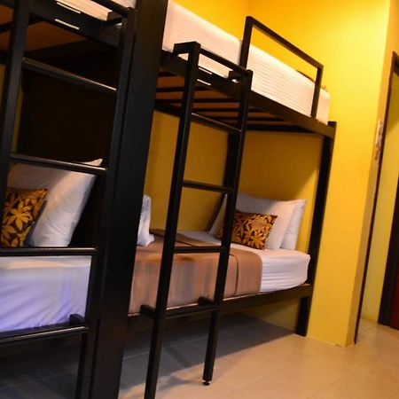 My Hostel Muntri Джордж Таун Екстериор снимка