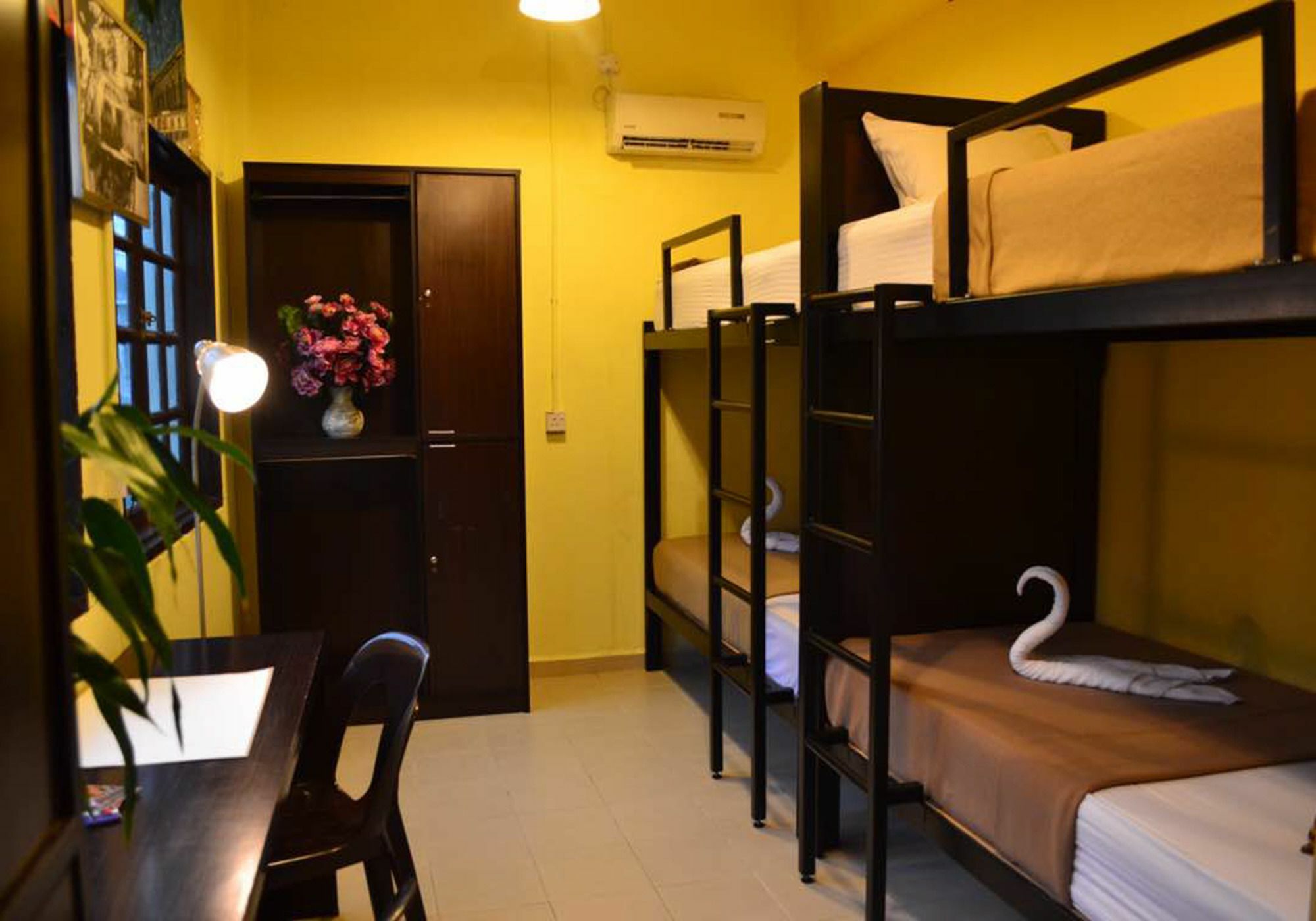 My Hostel Muntri Джордж Таун Екстериор снимка
